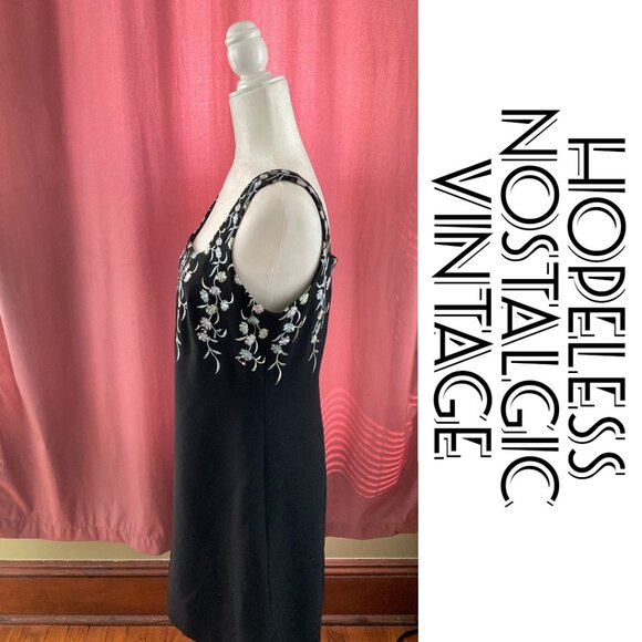 Black with Floral Detail Laundry by Shelli Segal Dress ASO Daphne Moon - Picture 2 of 6